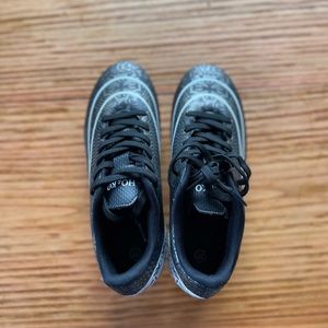 Soccer cleats